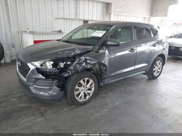 KM8J23A41KU995445 2019 HYUNDAI TUCSON - Image 2