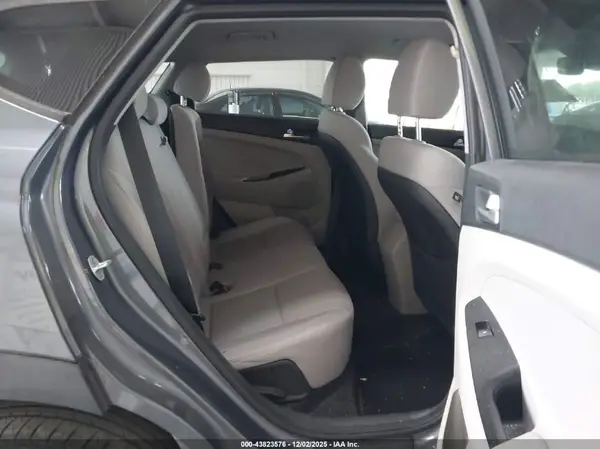 KM8J23A41KU995445 2019 HYUNDAI TUCSON - Image 8
