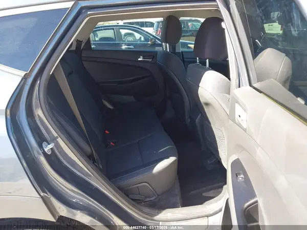 KM8J23A41LU096005 2020 HYUNDAI TUCSON - Image 8