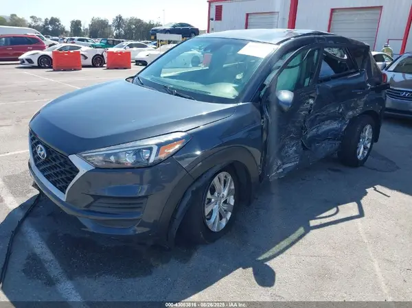 KM8J23A41LU238420 2020 HYUNDAI TUCSON - Image 2