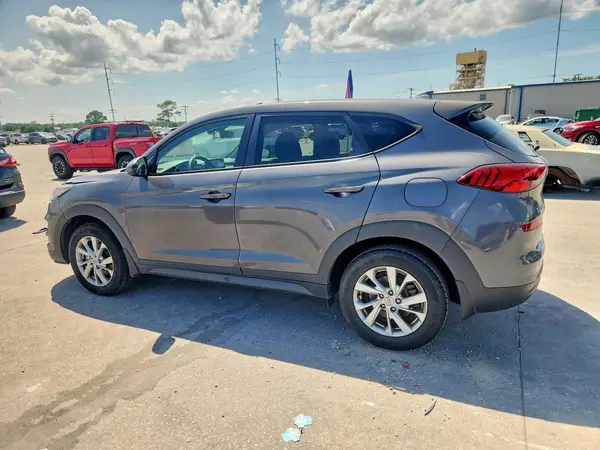 KM8J23A41MU314588 2021 HYUNDAI TUCSON - Image 2