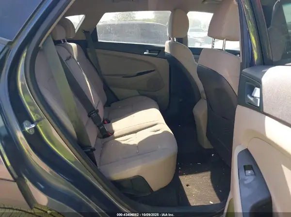 KM8J23A41MU343203 2021 HYUNDAI TUCSON - Image 8