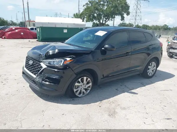 KM8J23A41MU392806 2021 HYUNDAI TUCSON - Image 2