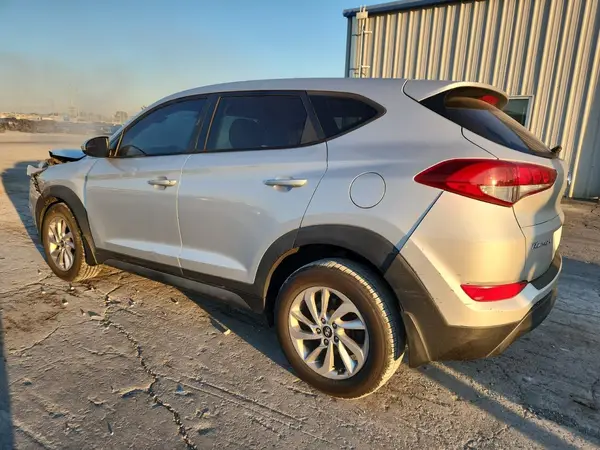 KM8J23A42GU028608 2016 HYUNDAI TUCSON - Image 2