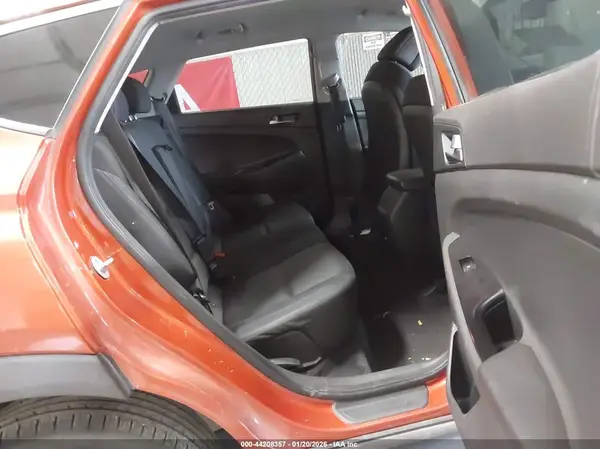 KM8J23A42GU044811 2016 HYUNDAI TUCSON - Image 8