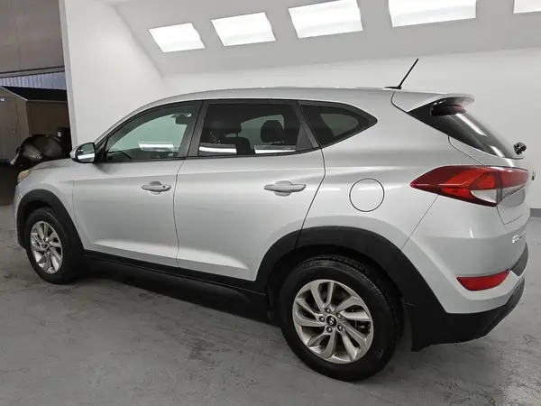 KM8J23A42GU115036 2016 HYUNDAI TUCSON - Image 2