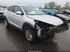 KM8J23A42GU152135 2016 HYUNDAI TUCSON