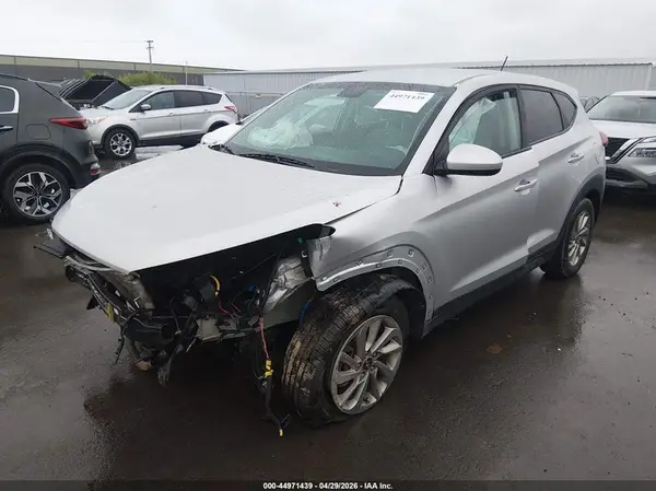 KM8J23A42GU152135 2016 HYUNDAI TUCSON - Image 2