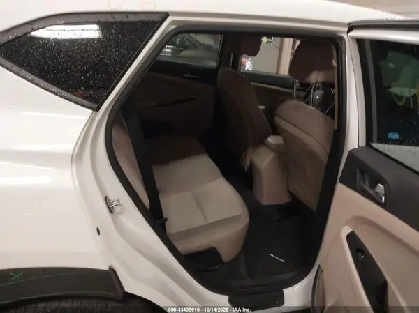 KM8J23A42GU156928 2016 HYUNDAI TUCSON - Image 8