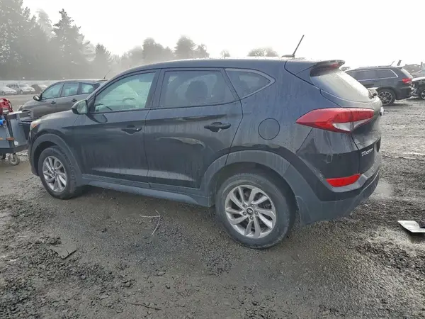 KM8J23A42HU280120 2017 HYUNDAI TUCSON - Image 2