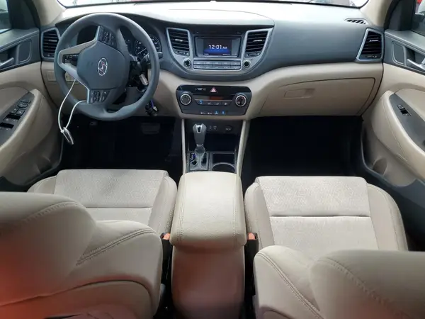 KM8J23A42HU287777 2017 HYUNDAI TUCSON - Image 8