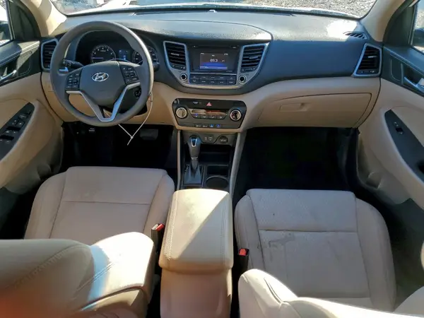 KM8J23A42HU291666 2017 HYUNDAI TUCSON - Image 8