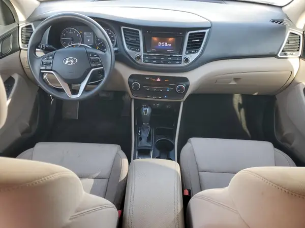 KM8J23A42HU324505 2017 HYUNDAI TUCSON - Image 8