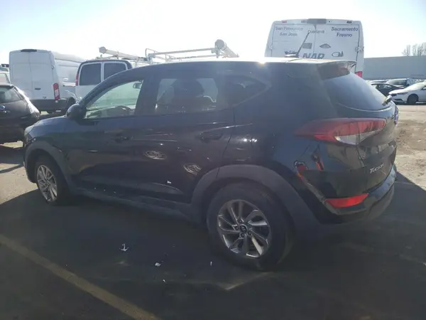 KM8J23A42HU351929 2017 HYUNDAI TUCSON - Image 2