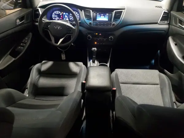 KM8J23A42HU374787 2017 HYUNDAI TUCSON - Image 8