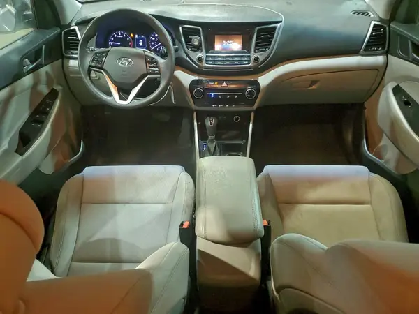 KM8J23A42HU390407 2017 HYUNDAI TUCSON - Image 8