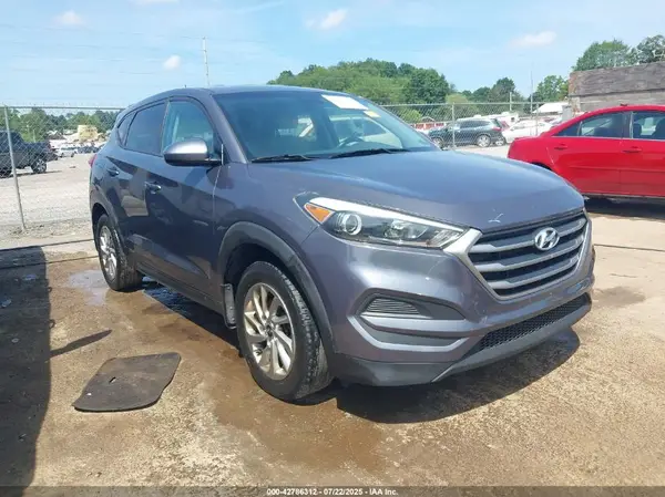 KM8J23A42HU393372 2017 HYUNDAI TUCSON - Image 1