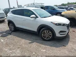 KM8J23A42HU403785 2017 HYUNDAI TUCSON