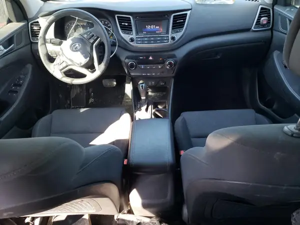KM8J23A42HU416309 2017 HYUNDAI TUCSON - Image 8