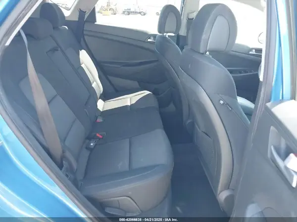 KM8J23A42HU423096 2017 HYUNDAI TUCSON - Image 8