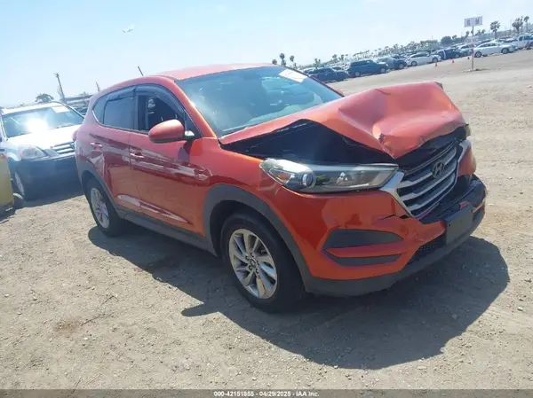 KM8J23A42HU424927 2017 HYUNDAI TUCSON - Image 1