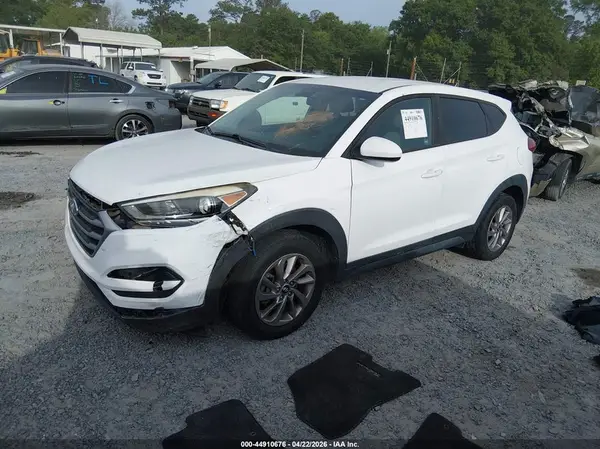 KM8J23A42HU430985 2017 HYUNDAI TUCSON - Image 2