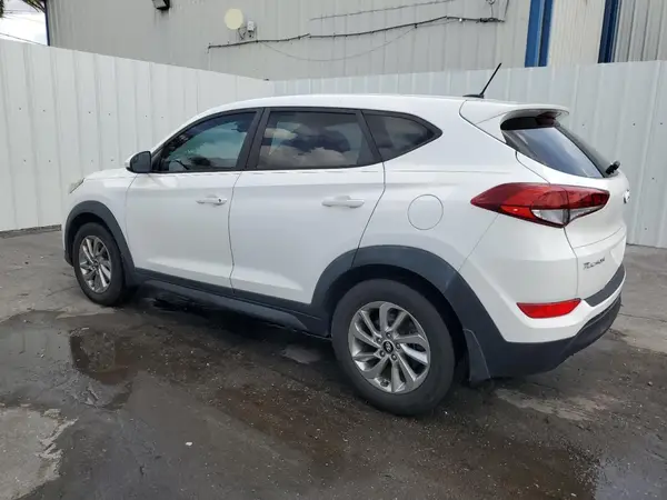 KM8J23A42HU461816 2017 HYUNDAI TUCSON - Image 2