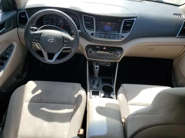 KM8J23A42HU461816 2017 HYUNDAI TUCSON - Image 8