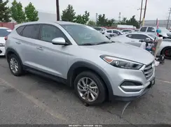 KM8J23A42HU462660 2017 HYUNDAI TUCSON