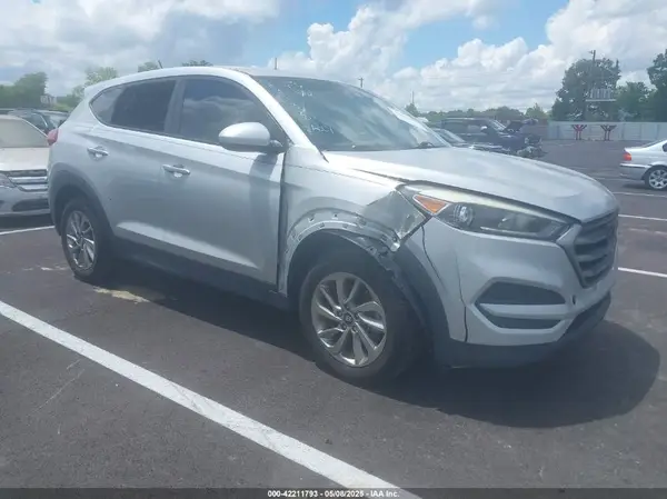 KM8J23A42HU491320 2017 HYUNDAI TUCSON - Image 1