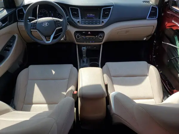 KM8J23A42HU494220 2017 HYUNDAI TUCSON - Image 8