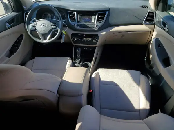 KM8J23A42HU502669 2017 HYUNDAI TUCSON - Image 8