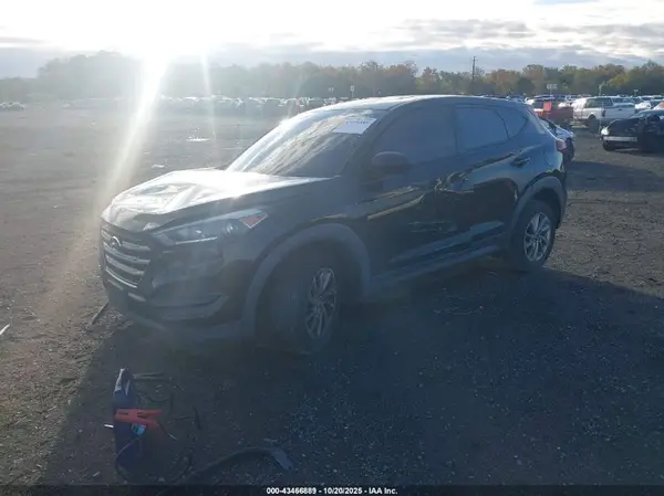 KM8J23A42HU519181 2017 HYUNDAI TUCSON - Image 2