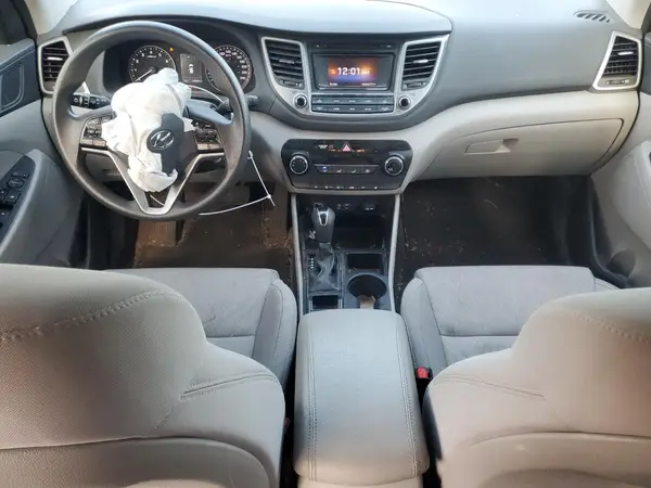 KM8J23A42HU550480 2017 HYUNDAI TUCSON - Image 8