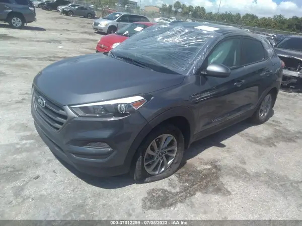 KM8J23A42HU566145 2017 HYUNDAI TUCSON - Image 2