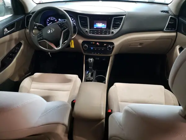 KM8J23A42HU579039 2017 HYUNDAI TUCSON - Image 8