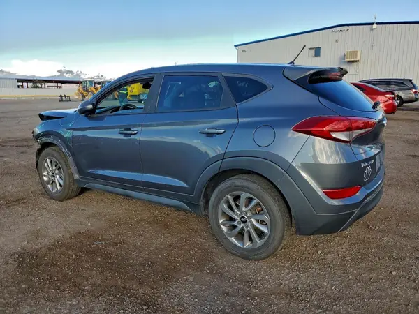 KM8J23A42JU621425 2018 HYUNDAI TUCSON - Image 2