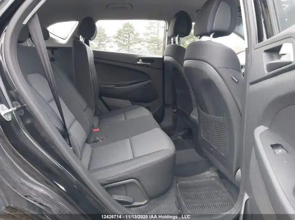 KM8J23A42JU635759 2018 HYUNDAI TUCSON - Image 8