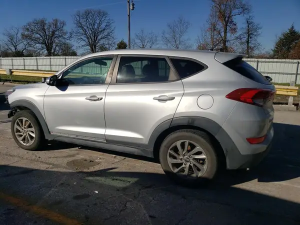 KM8J23A42JU655767 2018 HYUNDAI TUCSON - Image 2