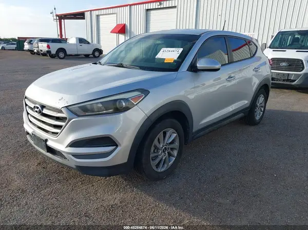 KM8J23A42JU656157 2018 HYUNDAI TUCSON - Image 2