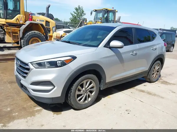 KM8J23A42JU656210 2018 HYUNDAI TUCSON - Image 2