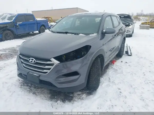 KM8J23A42JU661682 2018 HYUNDAI TUCSON - Image 2