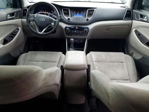 KM8J23A42JU664677 2018 HYUNDAI TUCSON - Image 8