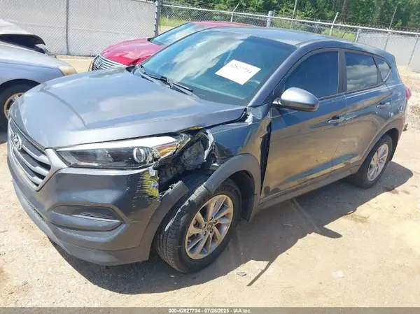 KM8J23A42JU690924 2018 HYUNDAI TUCSON - Image 2