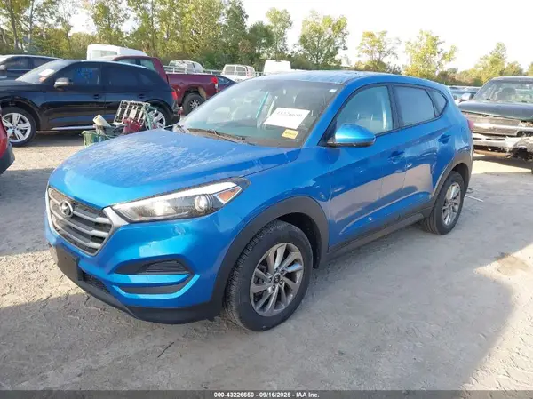 KM8J23A42JU691040 2018 HYUNDAI TUCSON - Image 2