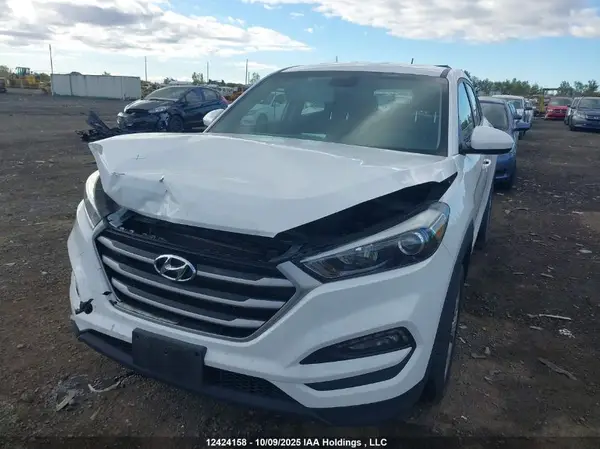 KM8J23A42JU691751 2018 HYUNDAI TUCSON - Image 2