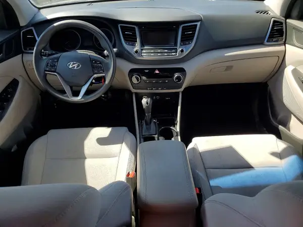 KM8J23A42JU696299 2018 HYUNDAI TUCSON - Image 8