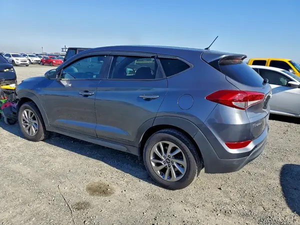 KM8J23A42JU742567 2018 HYUNDAI TUCSON - Image 2