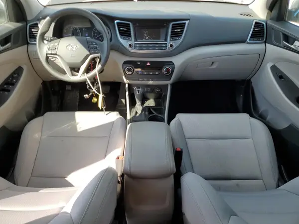 KM8J23A42JU769784 2018 HYUNDAI TUCSON - Image 8