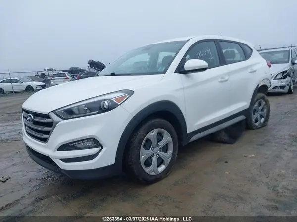 KM8J23A42JU777707 2018 HYUNDAI TUCSON - Image 2